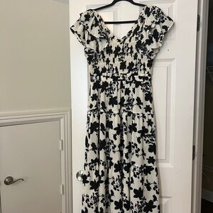 Umgee Black & White Floral Maxi Dress with Smocked Bodice